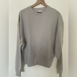 Zara pocket sweatshirt sweater size Large